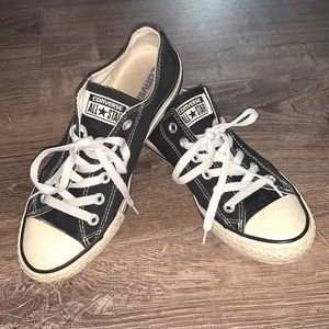 Black Converse Chuck Taylor All Stars
